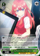 Chauffeured to School, Itsuki Nakano - 5HY/W83-E054 - The Quintessential Quintuplets - Card Cavern