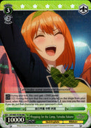 Prepping for the Camp, Yotsuba Nakano - 5HY/W83-TE70R - The Quintessential Quintuplets - Card Cavern